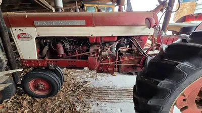 FARMALL 560 Tractor | Iron Listing (13)