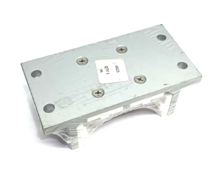 New | in-Stock 80/20 DOUBLE FLANGE SHORT STANDARD LINEAR BEARING, 15 SERIES, 4 SLOT MO Bearings | Maverick Industrial Sales #1100115