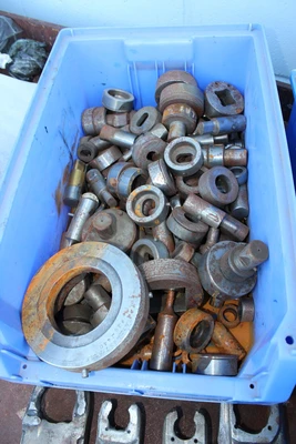 W.A. Whitney Hydraulic Punch - 1.25" Dia. x 1/2"