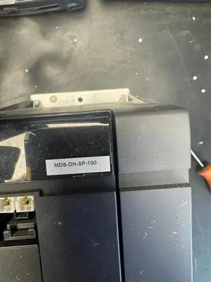 USED MITSUBISHI MDS-DH-SP-100