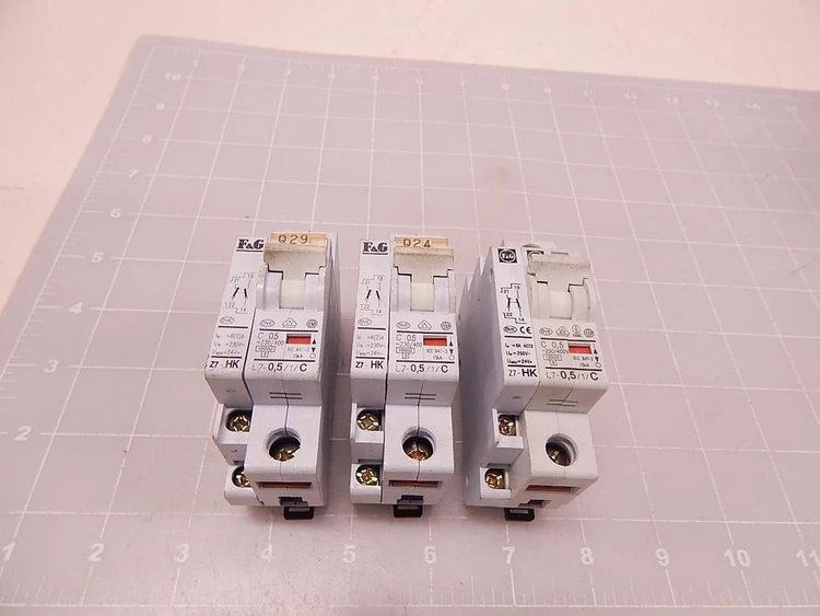 Used F&G _UNKNOWN_ Circuit Breakers | OCO Industrial #1688885
