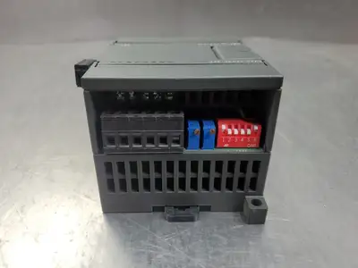 USED Siemens EM 235 (6ES7235-0KD21-0XA0) AI4/AQ1x12Bit Analog Output Module