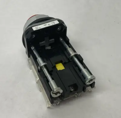 USED ALLEN-BRADLEY SER. T MOMENTARY PUSHBUTTON RED W/ 2X 800T-XA CONTACT BLOCK
