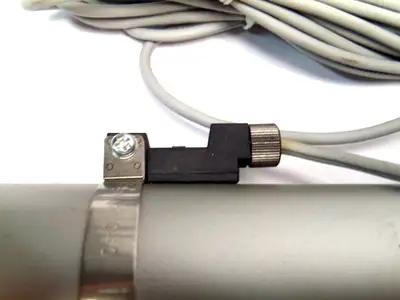 USED SMC REC SINE CYLINDER AND D-H7C SWITCHES