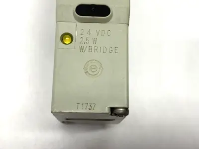 USED NUMATICS PNEUMATIC SOLENOID VALVE 1/4" PORTS 24VDC NO GASKET