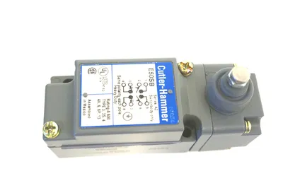 NEW CUTLER HAMMER E50-BS2 LIMIT SWITCH E50BS2