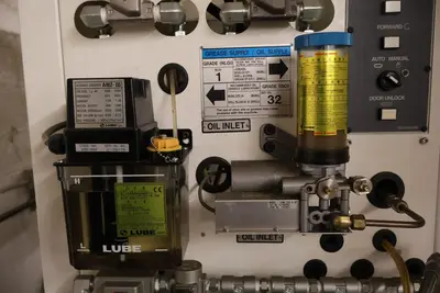 2011 MAZAK CORPORATION VCN 510C-II CNC Milling | MD Equipment Services LLC (18)