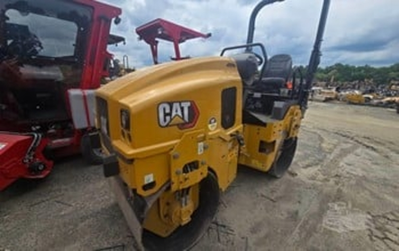 USED 2022 Caterpillar CB2.5