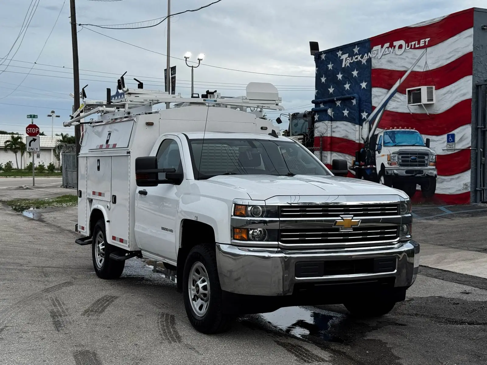 Used 2018 CHEVROLET SILVERADO 3500HD Service & Utility Trucks Florida US | Truck and Van Outlet #1509180