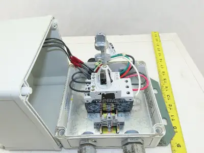 Eaton  XTPR1P6BC1 Manual Motor Protector 1-1.6A Overload W/7x7x6" Enclosure