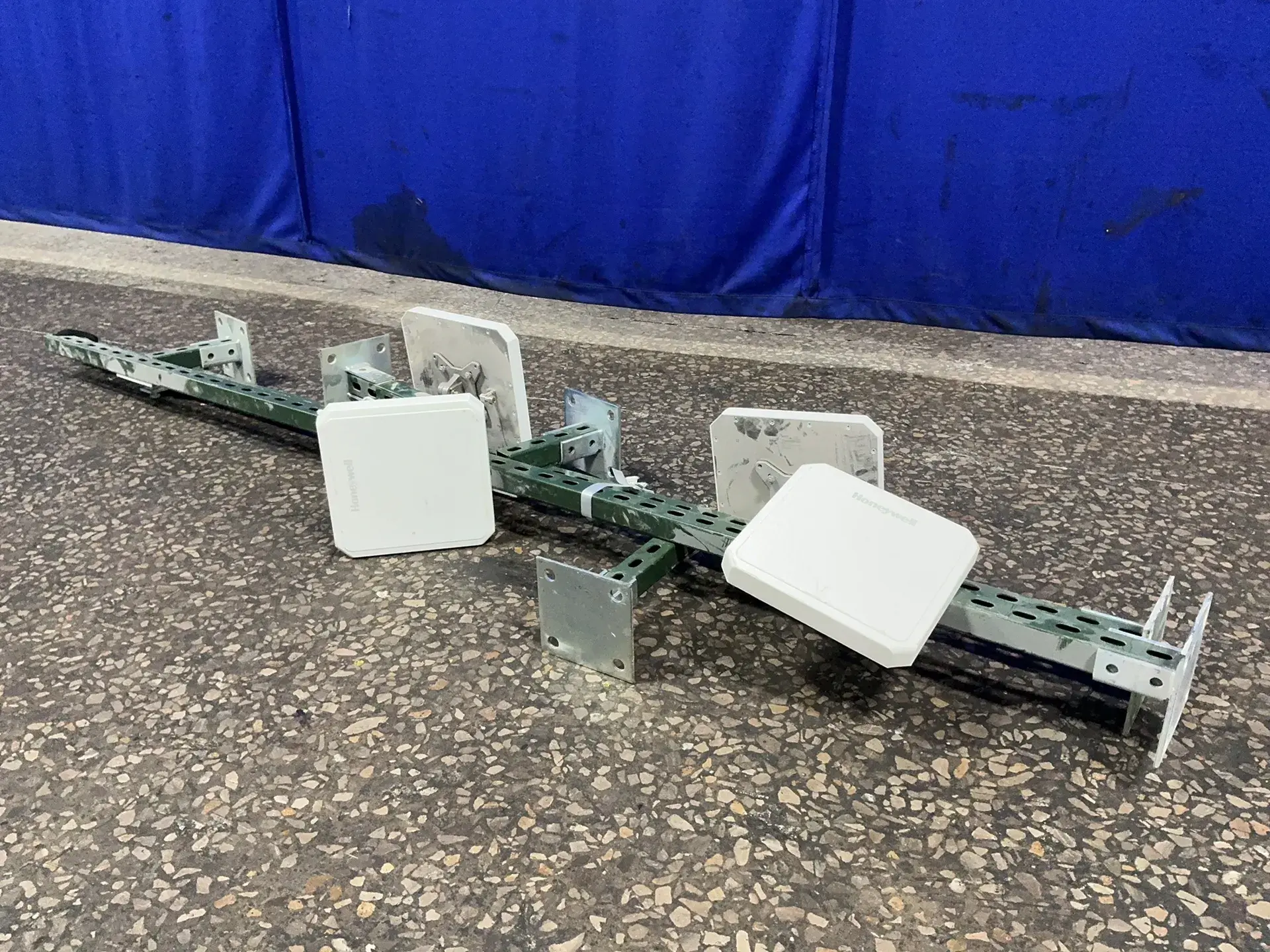 Used HONEYWELL _UNKNOWN_ Electrical Boxes Ohio US | HGR 24 #1419594