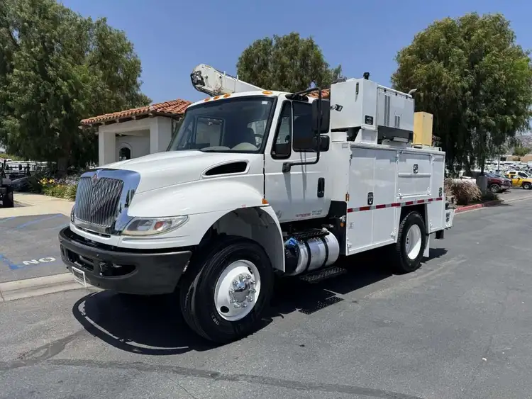 Used 2016 INTERNATIONAL 4300 Box trucks California US | Commerce Truck Equipment Sales #1548308