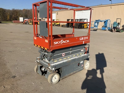 Used SKYJACK 3219 ELECTRIC SCISSOR LIFT Scissor Lifters Michigan US | Miedema Asset Management Group #1761438