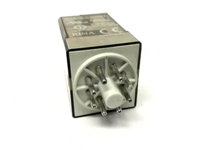 USED ALLEN-BRADLEY SER. D DIRECT PLUG-IN RELAY