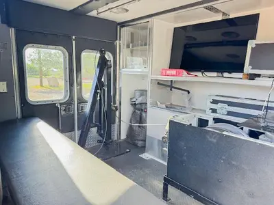 Used 2006 FORD E350 VAN E-LOGS ARIES INDUSTRIES VIDEO SYSTEM MODEL 9200 Service & Utility Trucks California US | East West Machinery & Drilling #1417798