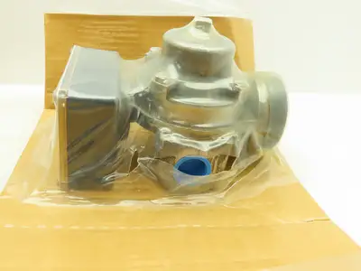 Universal Flow Monitors MN-IIB30GM-8-32V1.0-2NL-6D-10U 0 - 30 GPM Flow Meter