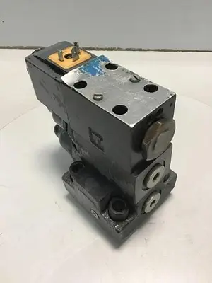 USED VICKERS DG4V-3-2AL-M-U-HL7-60