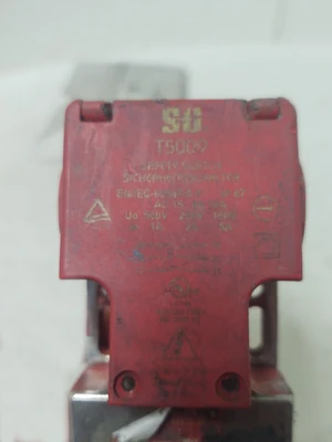 🔥Omron STI Interlocking Safety Switch T5009 USED Still Works