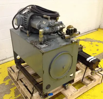 2.5" Hydraulic Screen Changer 5KE184KC205B Used