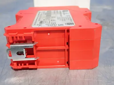 USED ALLENBRADLEY 440RC23139 B