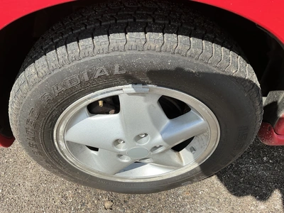 USED 1996 PONTIAC SUNFIRE