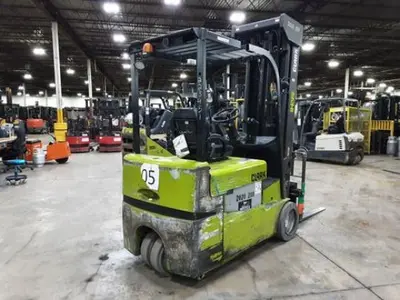 USED 2020 CLARK TMX25