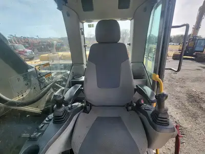 Used 2008 VOLVO EC210CL Crawler Excavators | Abele Tractor #1342872
