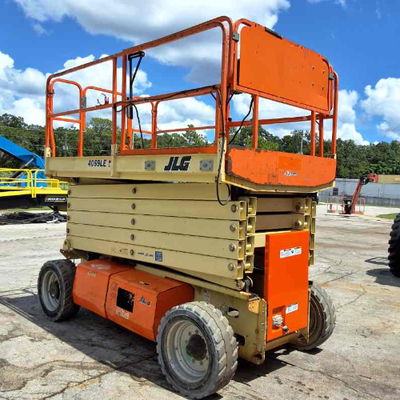 USED 2014 JLG 4069LE