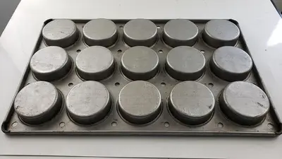 15-On Oversized Muffin Mini Cake Pans