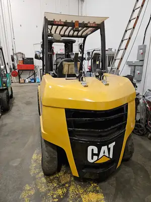 USED CATERPILLAR P12000