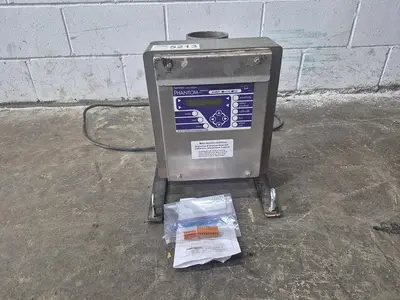 Fortress Phantom Metal Detector