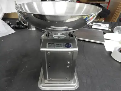 Used Yamato Used Yamato SMN Series Mechanical 30lb Food Scale - SMN Food Scales Illinois US | Falcon Restaurant Supply #1376575
