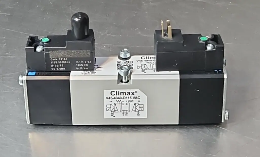 SMC V45-4940-D115 Pneumatic Solenoid Valve (BIN423)