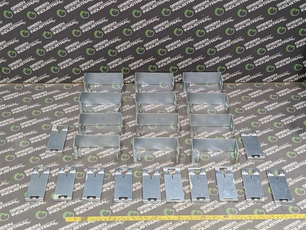 Lot of 12 Unistrut P2755-EG 9/16" Electro-Galvanized Raceway Hangers New