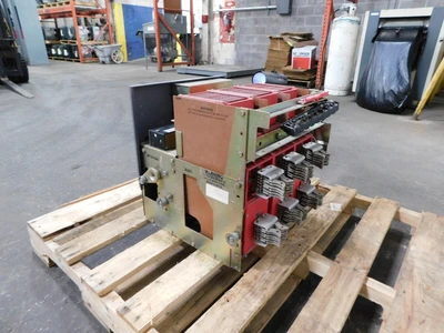 Used Westinghouse DS-206S Circuit Breakers Ohio US | Equipment Recovery Corp. #1329739