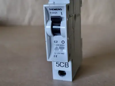 USED SIEMENS 5SX21 C2
