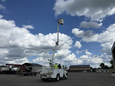 Used 2007 INTERNATIONAL 4200 Bucket (boom) trucks Michigan US | Miedema Asset Management Group #1304736
