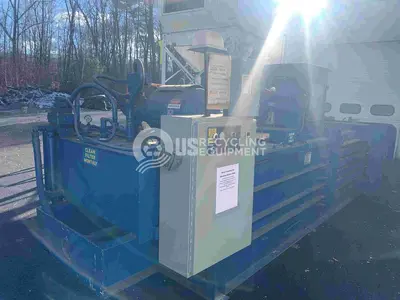 USED BALEMASTER E-4025G MANUAL TIE OPEN END HORIZONTAL