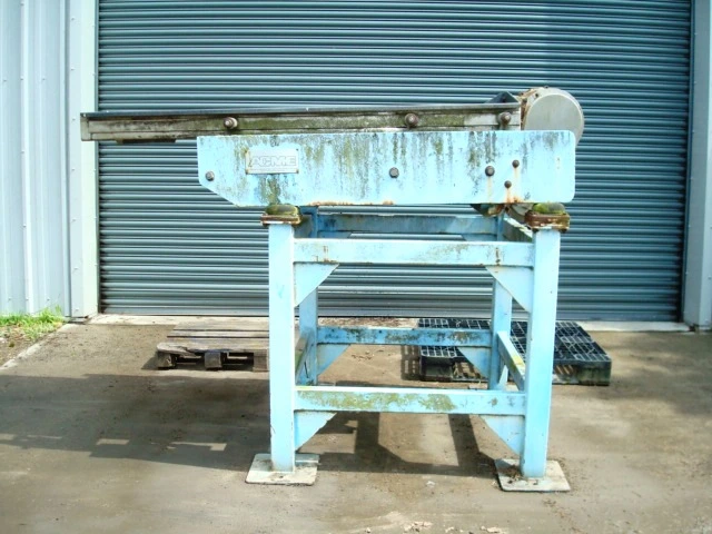 Cakewalk Feeder Table, Teflon Coated,S/S