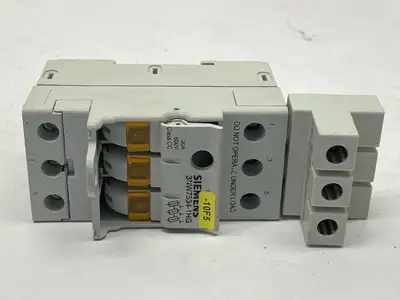 3NW7534-1HG | Siemens  Fuse Holder 3-Pole Class CC 600V 30A w/ 5ST2600 - Used