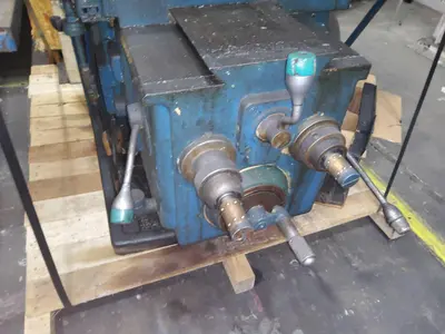 CINCINNATI HORIZONTAL MILL WITH BRIDGEPORT HEAD: YOBRO #24332