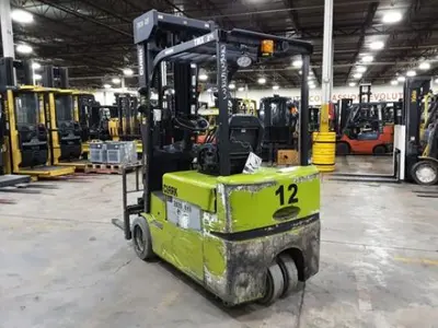 USED 2020 CLARK TMX25