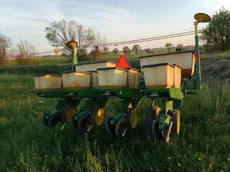 Used JOHN DEERE 7000 Planters Pennsylvania US | Trustworthy Equipment #1403564
