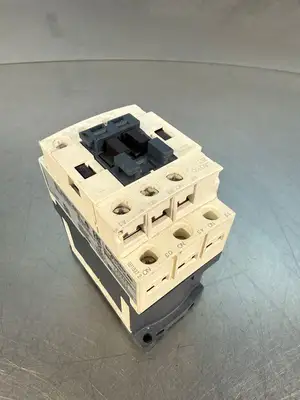 Schneider CAD50BD Contactor CAD-50-BD (4.1.3)