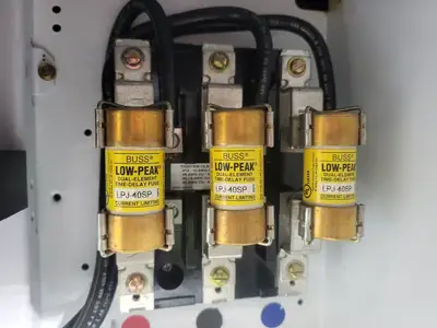 USED SQUARE D MODEL 6