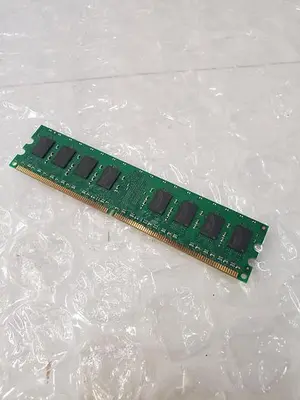 MICRON MT16HTF646AY-40EB2 512MB DDR2 MEMORY