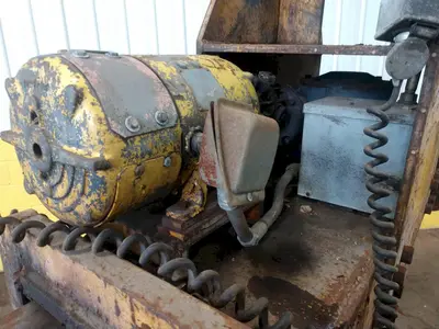 35,000 LB 17.5 TON X 18" TO 76" X 60"  OD BRADLEY CRANE MOTORIZED COIL GRAB: STOCK : STOCK 13234