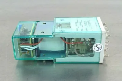 Tyco Electronics TR14D3E 125VDC 4-120 Sec Time Delay Relay 4C