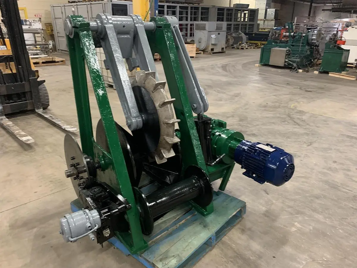 USED BLACK CLAWSON RAGGER