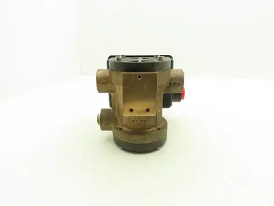 UFM WP2GLM-4U-A1WL-1.5D Flow Meter Monitor 1/2" NPT Port 2 GPM 3 Wire Switch